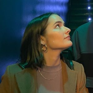 Meet your Posher, Elena